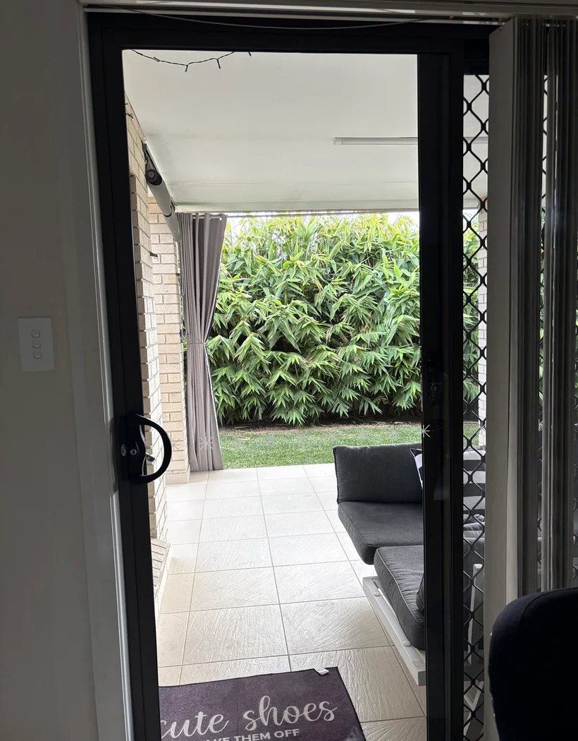Glass door after cleaning
